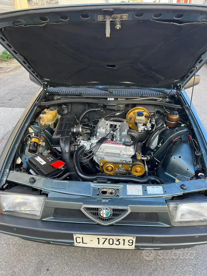 Alfa Romeo 75 1987 photo 2