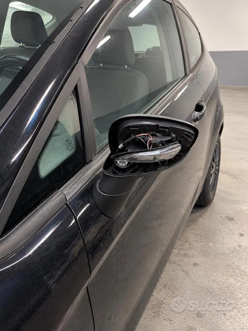 Ford Fiesta 2010 photo 4