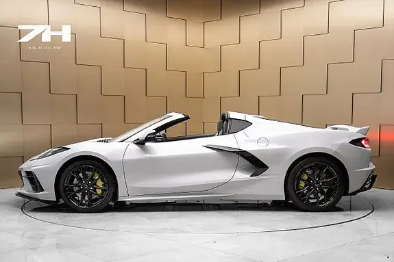 Chevrolet Corvette 2023 photo 2
