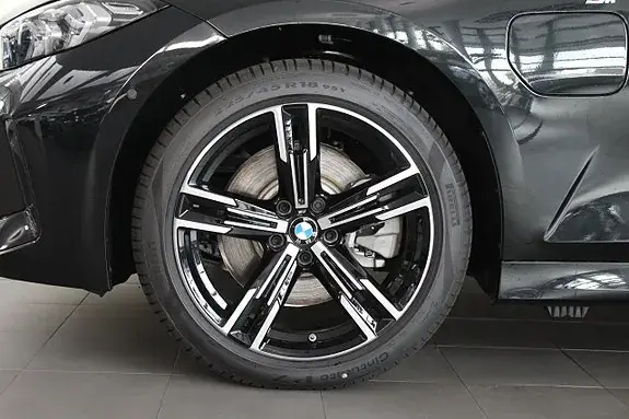 BMW 330E 2025 photo 3