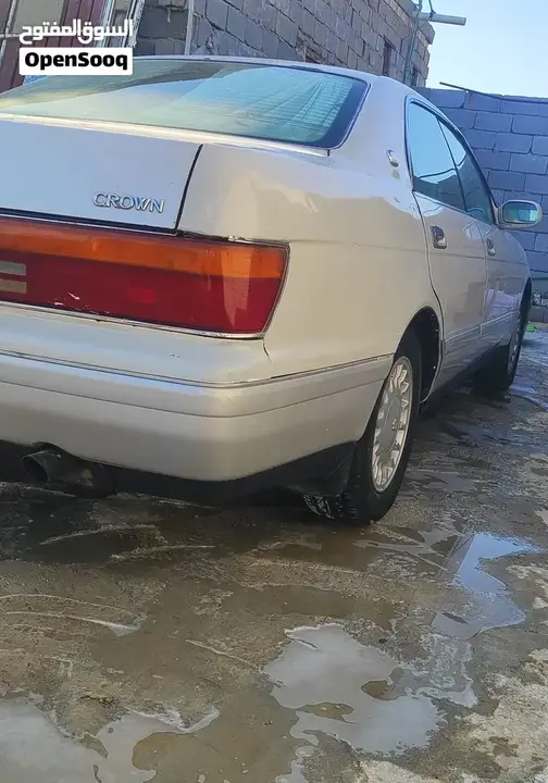 Toyota Crown 2000 photo 4