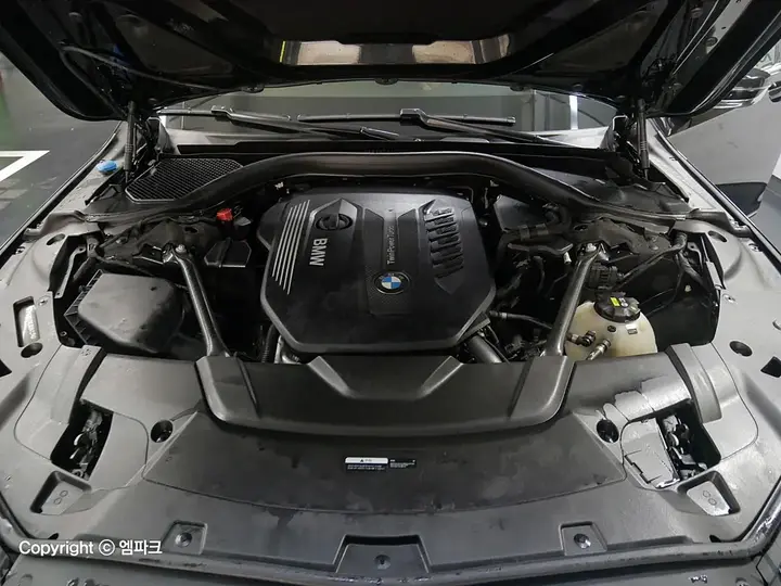 BMW 7 Series 2020 photo 5