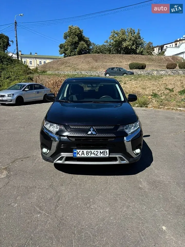 Mitsubishi Outlander