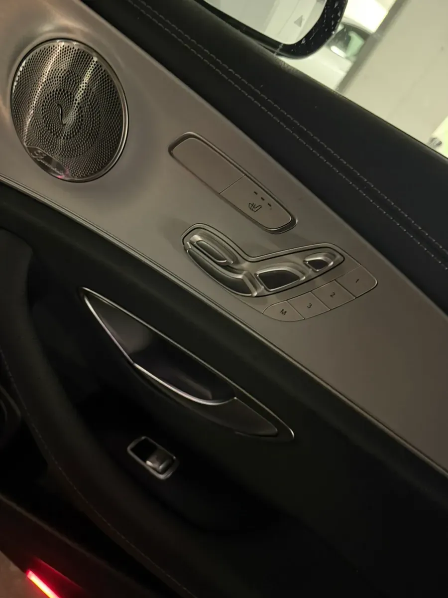 Mercedes-Benz E-Class 2021 photo 2