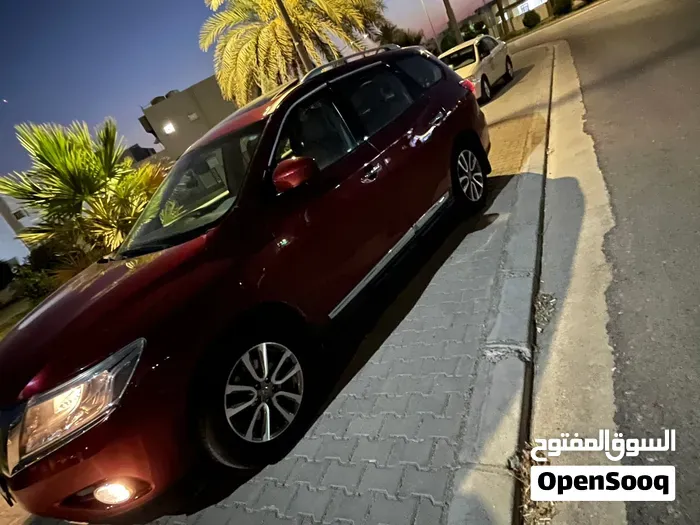 Nissan Pathfinder 2016 photo 3