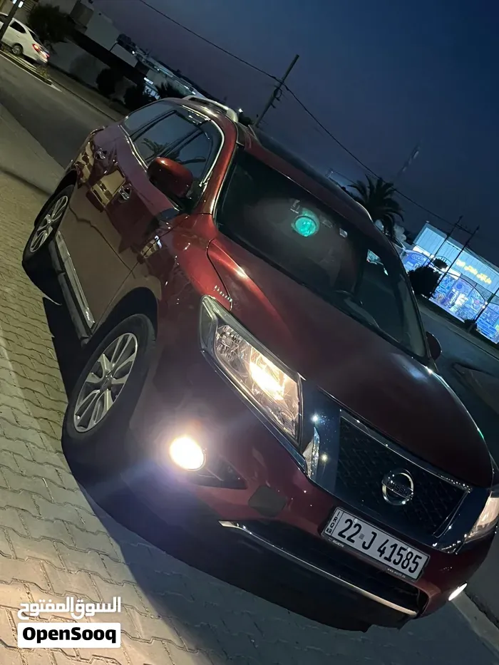Nissan Pathfinder 2016 photo 2