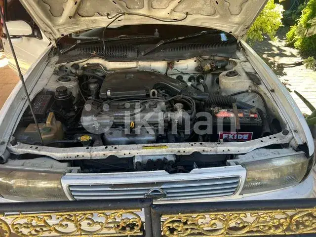 Nissan Sunny 1994 photo 2