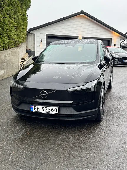 Volvo Ex30 2024 photo 2