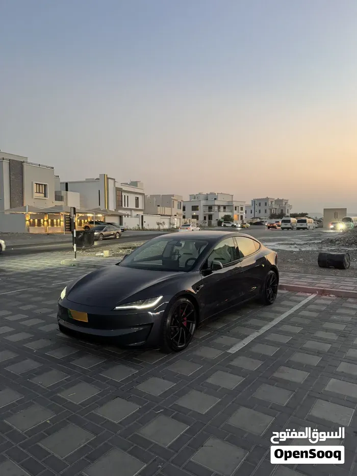 Tesla Model 3 2026 photo 3