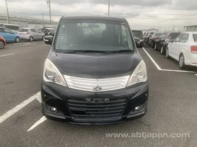 Mitsubishi Delica 2014 photo 5