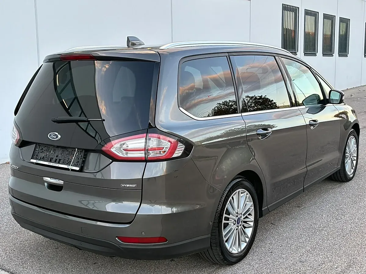Ford Galaxy 2023 photo 3