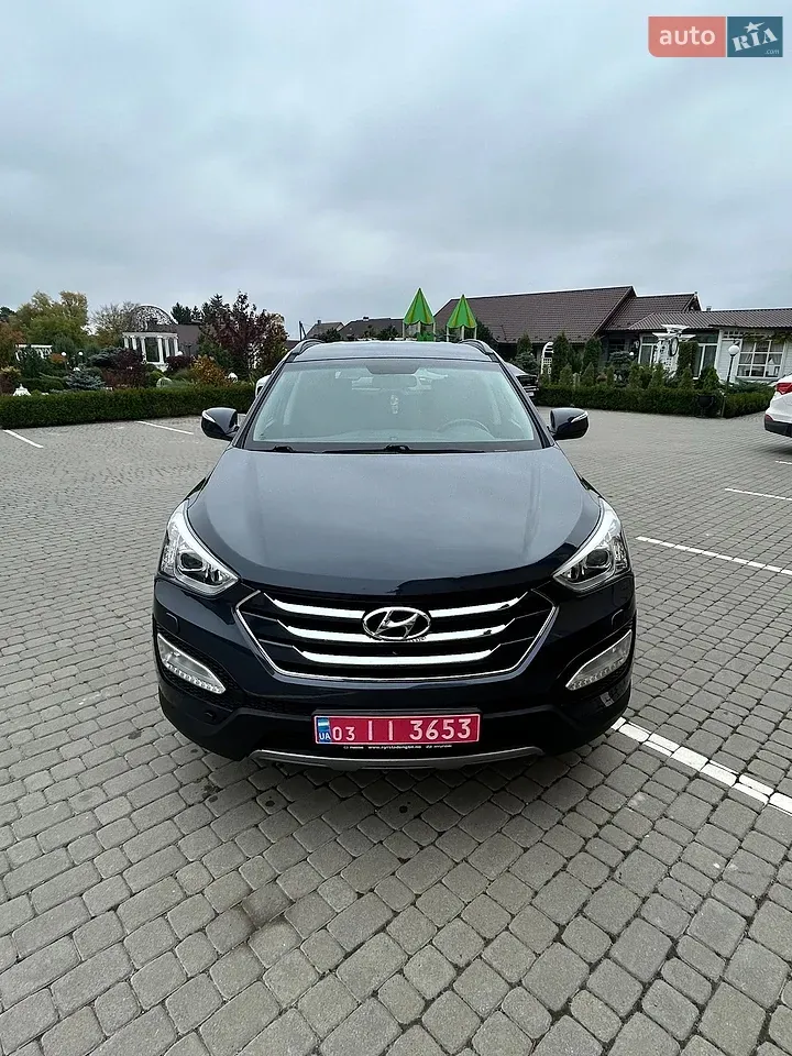 Hyundai Santa Fe 2013 photo 2