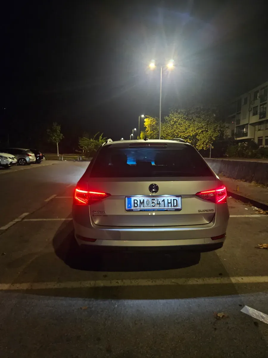 Skoda Superb 2019 photo 3