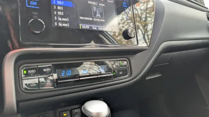 Toyota Corolla 2017 photo 5