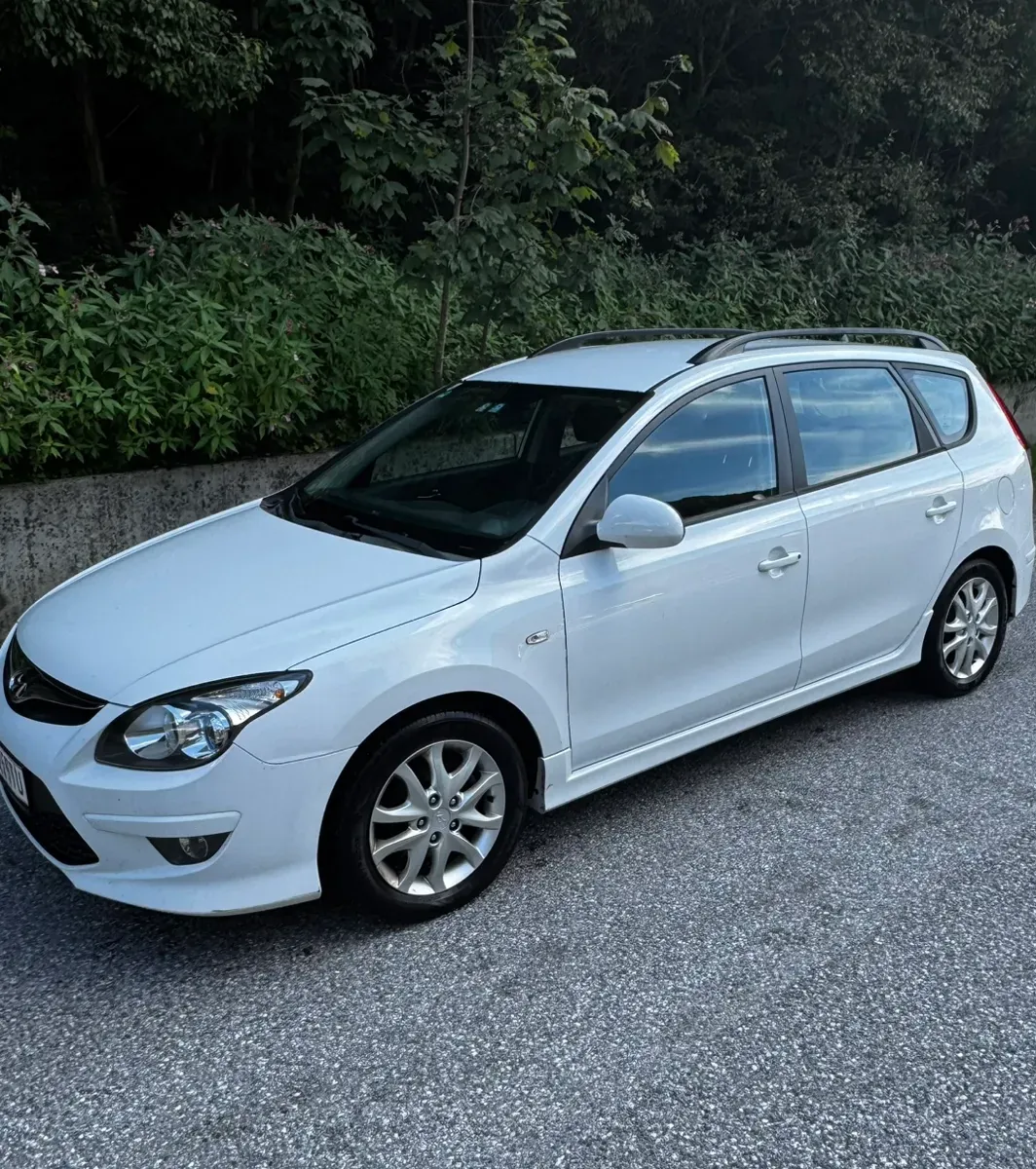 Hyundai I30 2011 photo 3