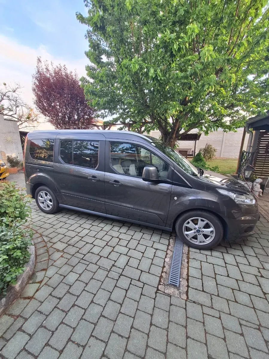 Ford Tourneo