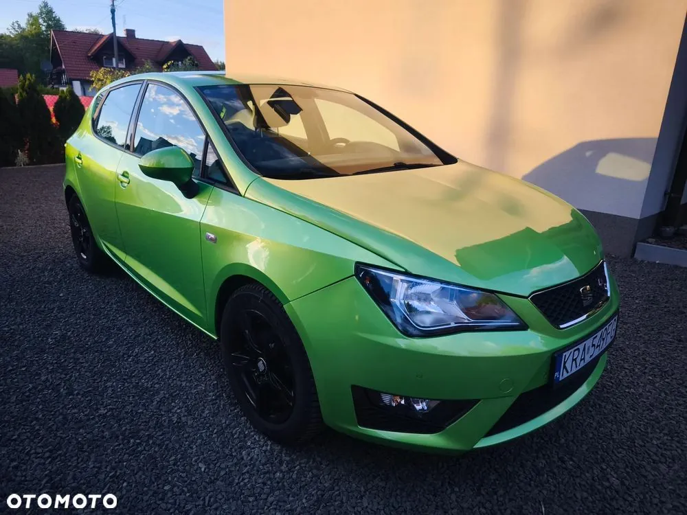 Seat Ibiza 2012 photo 2