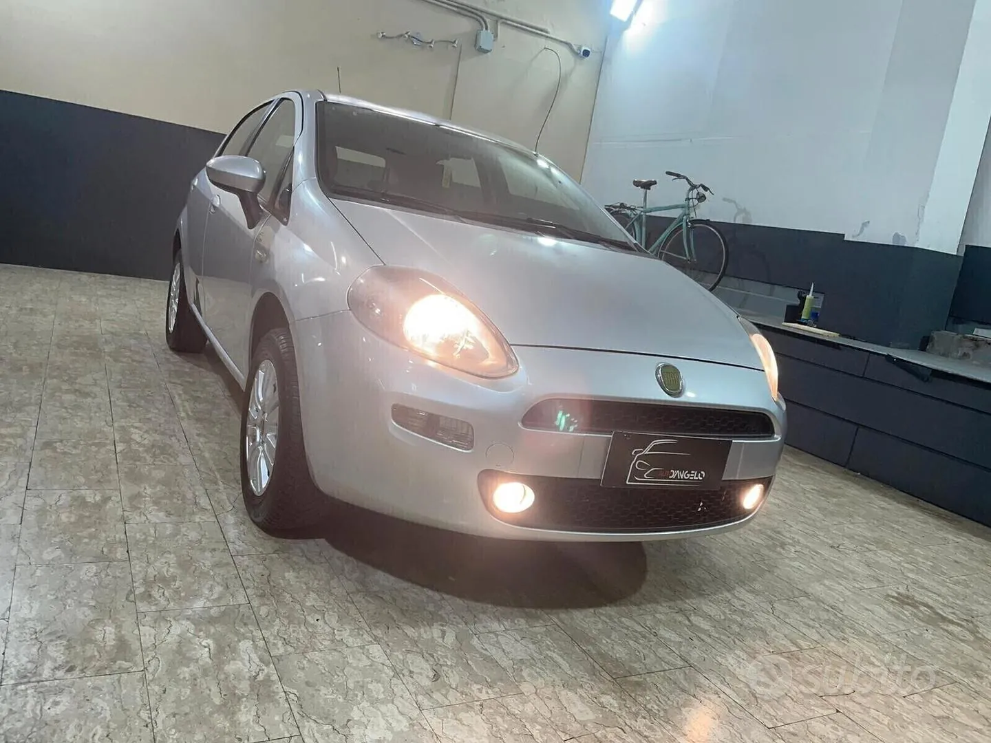 Fiat Punto 2012 photo 4
