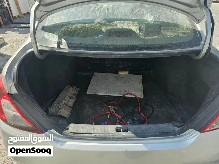 Nissan Sunny 2015 photo 2
