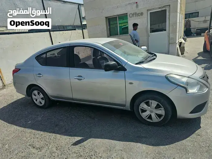Nissan Sunny 2015 photo 4