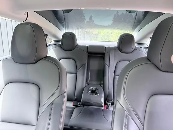 Tesla Model 3 2022 photo 4
