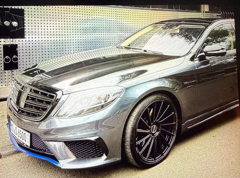 Mercedes-Benz S-Class