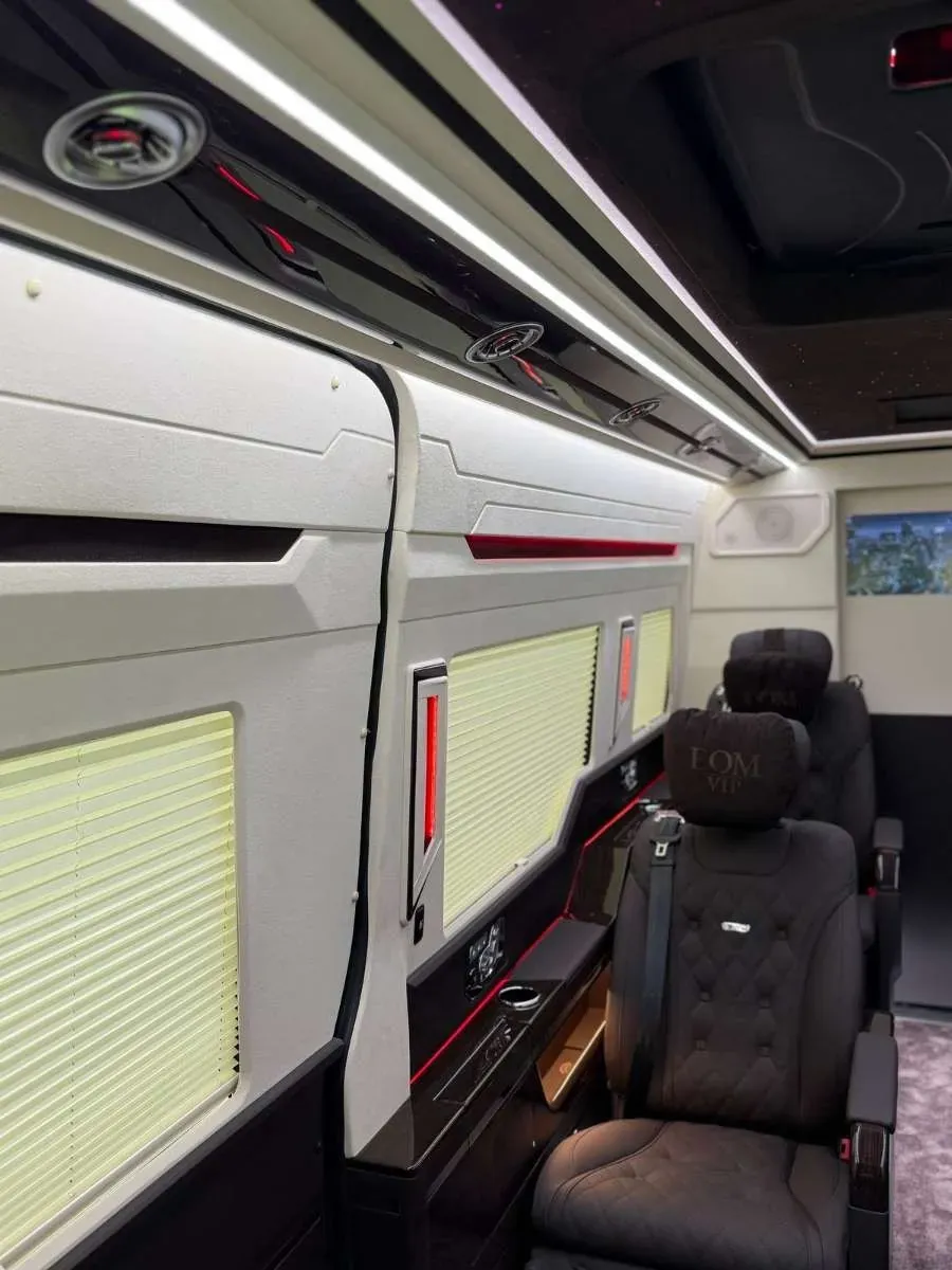 Mercedes-Benz Sprinter 2025 photo 2