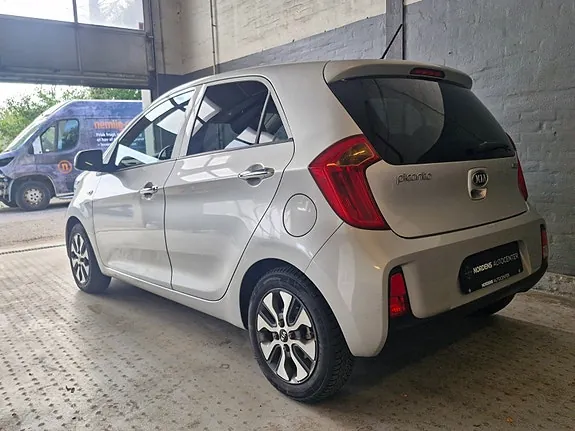 Kia Picanto 2016 photo 3