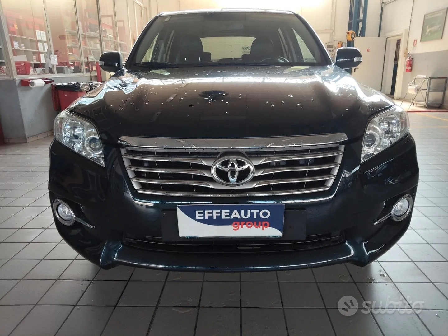 Toyota Rav4 2010 photo 2