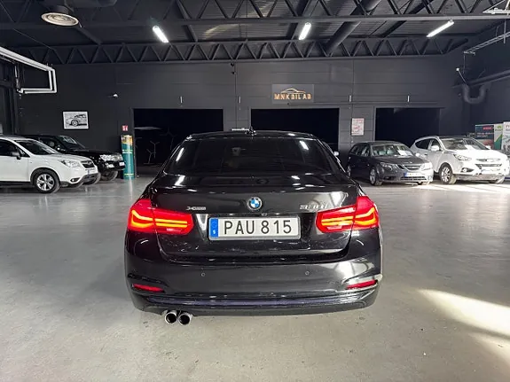 BMW 330I 2017 photo 4