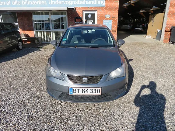 Seat Ibiza 2013 photo 2