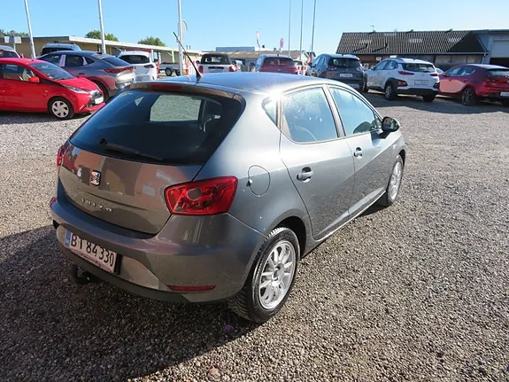 Seat Ibiza 2013 photo 4