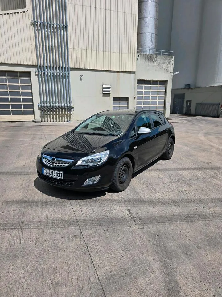 Opel Astra J