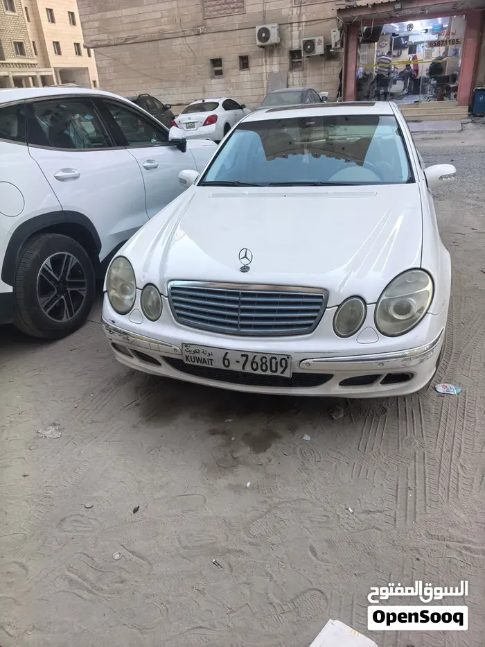 Mercedes-Benz E 200