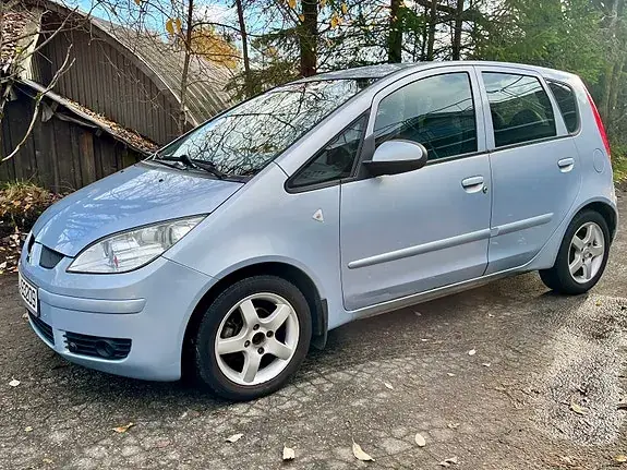 Mitsubishi Colt 2007 photo 3