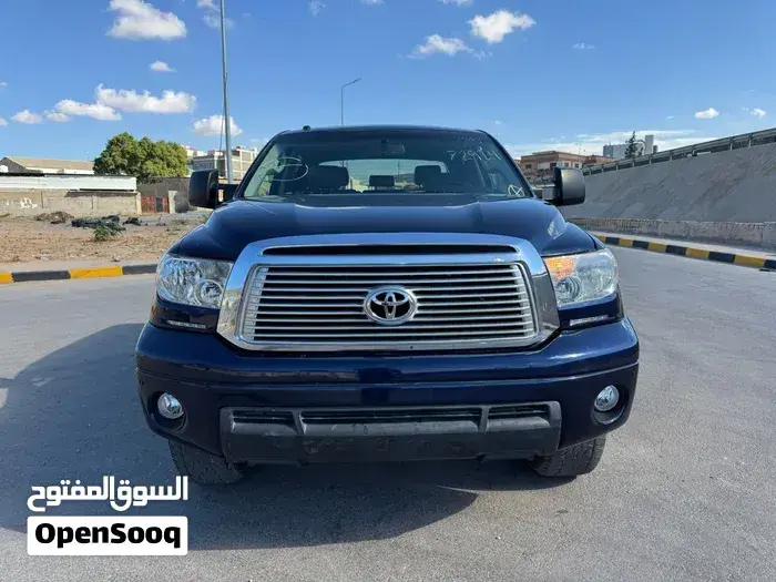 Toyota Tundra 2010 photo 2