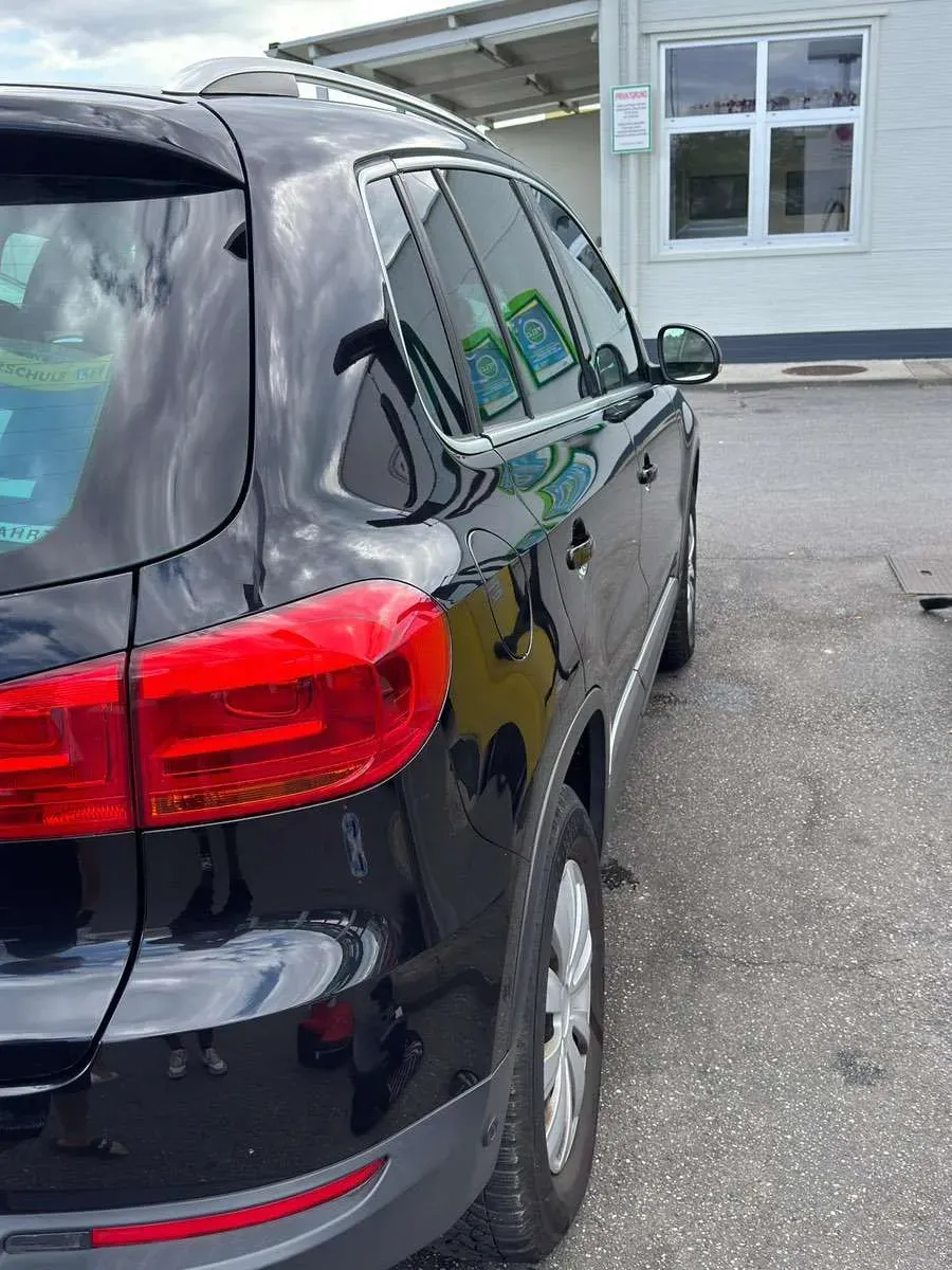 Volkswagen Tiguan 2012 photo 2
