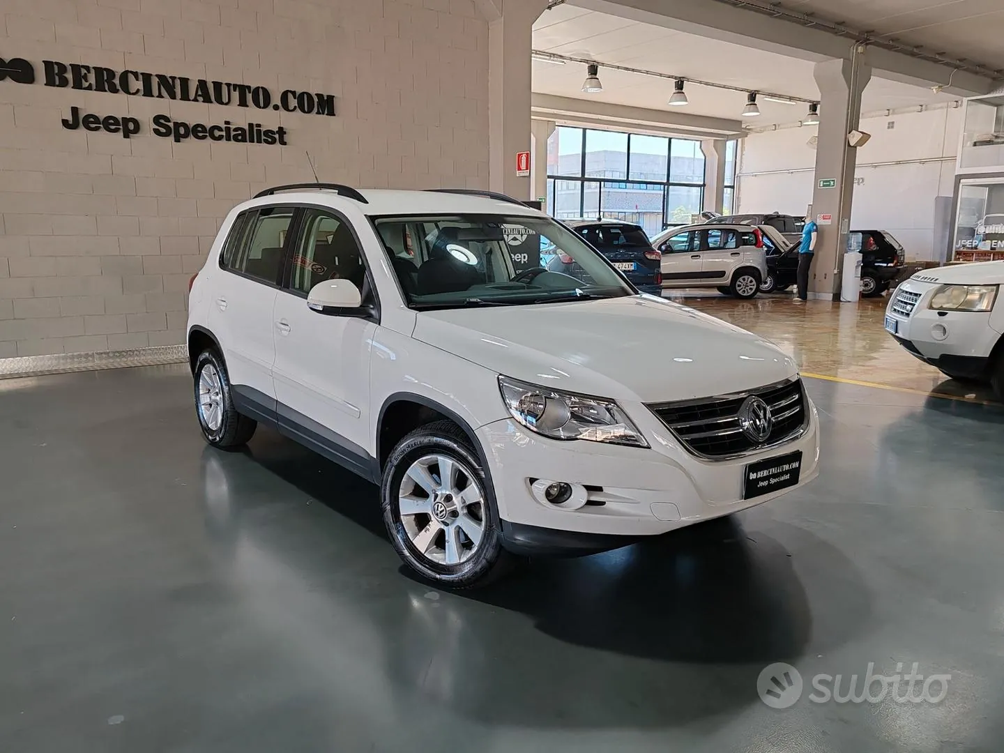 Volkswagen Tiguan 2010 photo 2