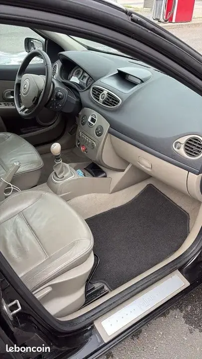 Renault Clio 2008 photo 3