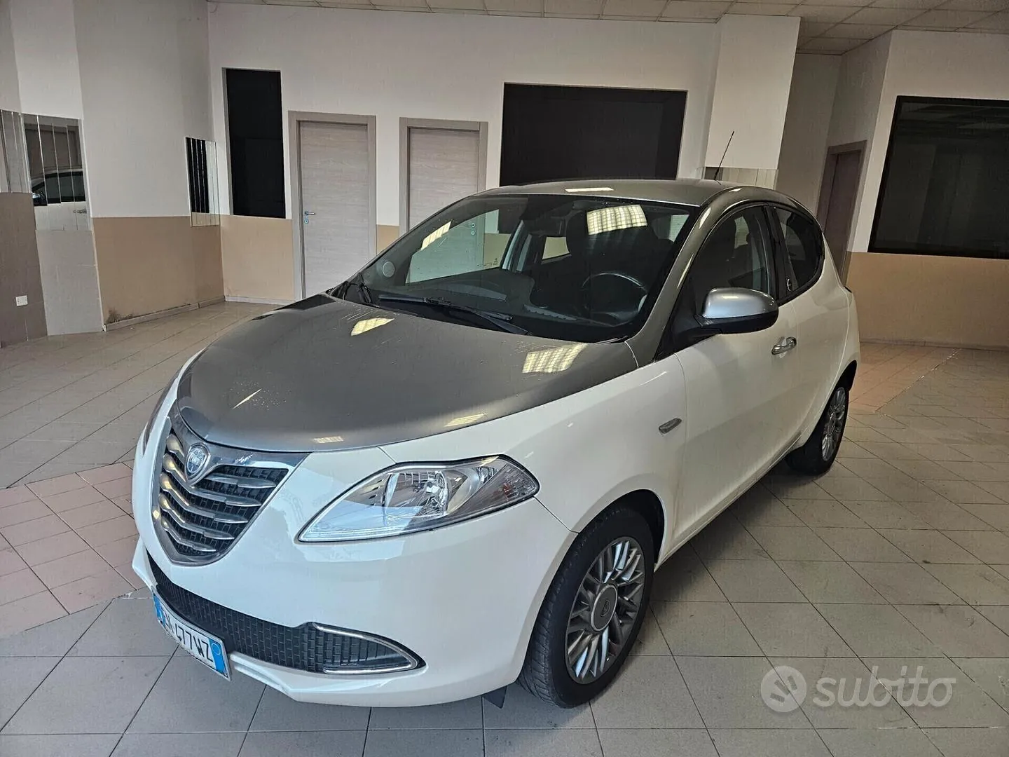 Lancia Ypsilon