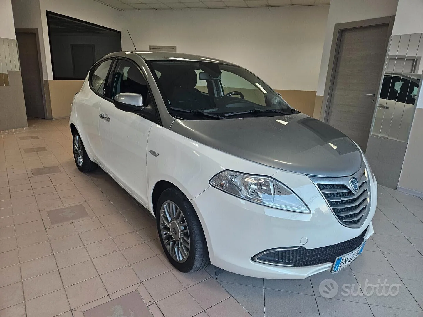 Lancia Ypsilon 2012 photo 3