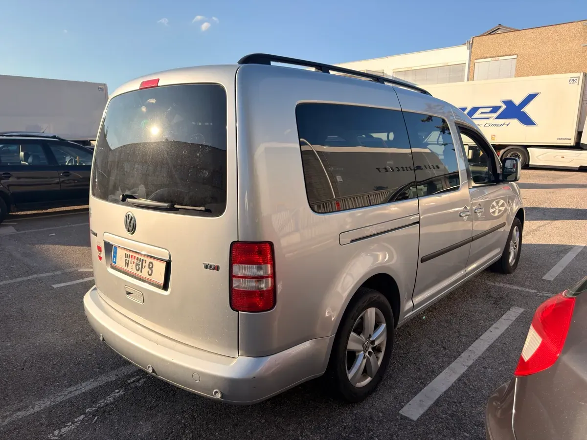 Volkswagen Caddy 2012 photo 3