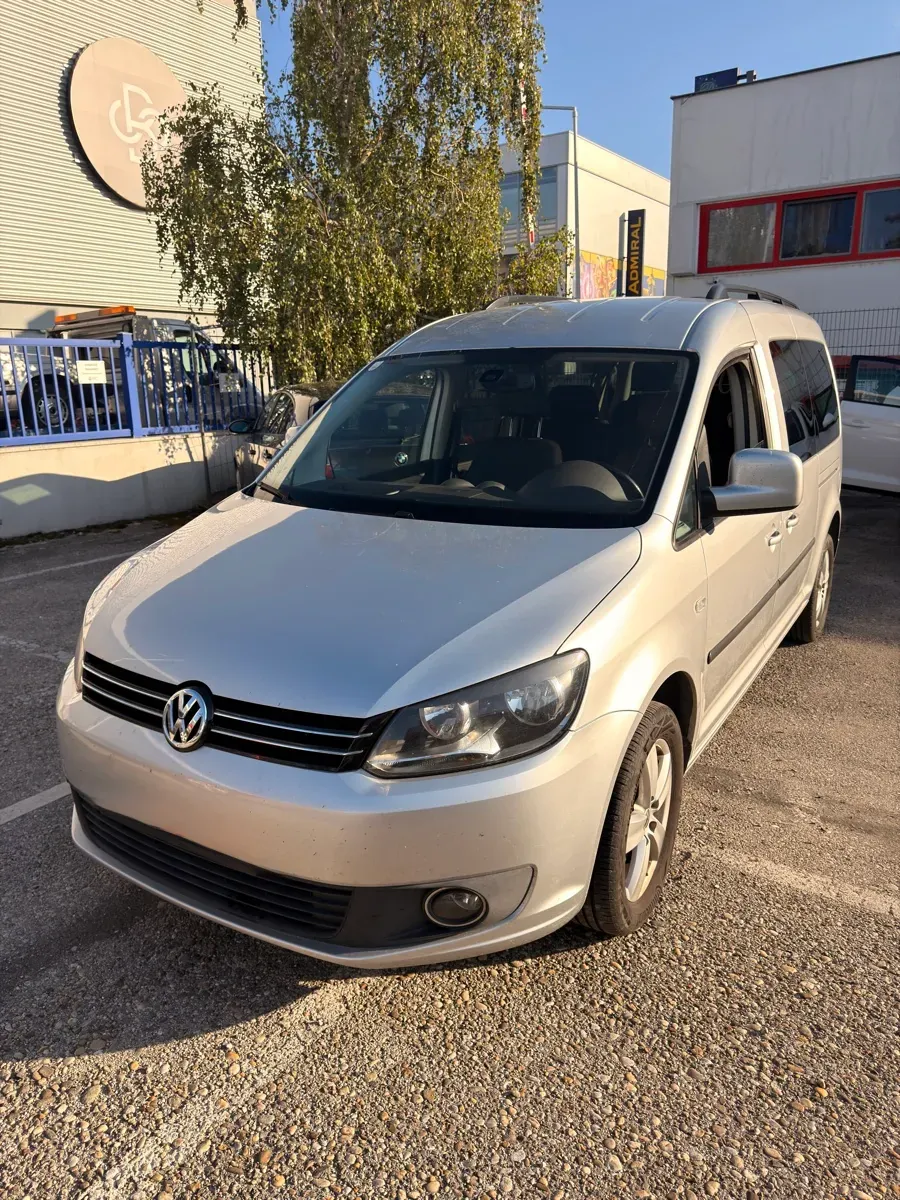 Volkswagen Caddy 2012 photo 2