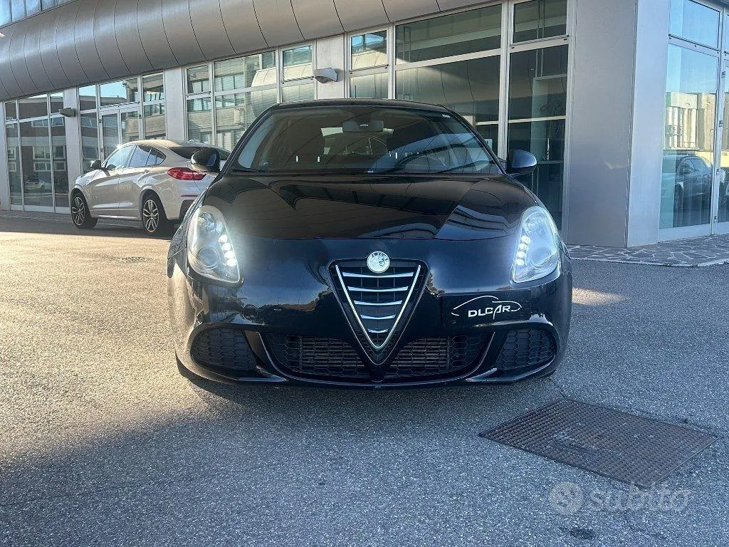 Alfa Romeo Giulietta 2013 photo 4