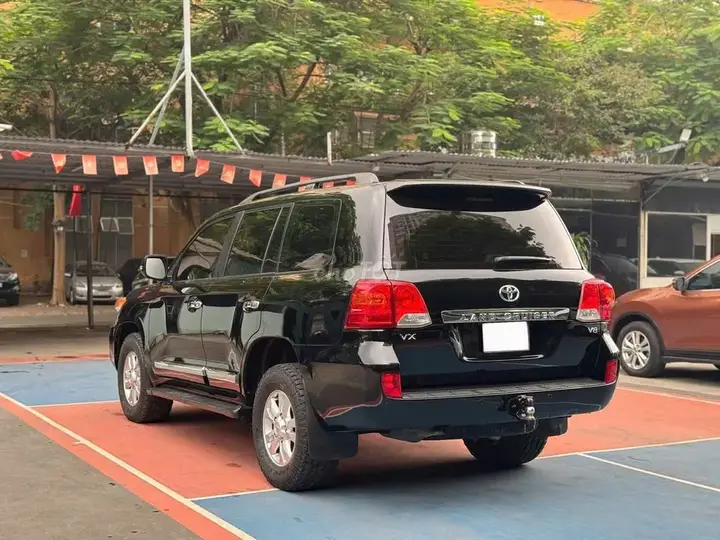 Toyota Land Cruiser 2013 photo 2