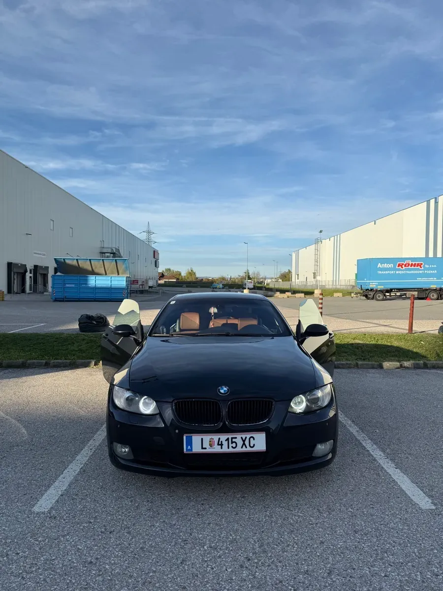BMW 3 Series 2007 photo 2