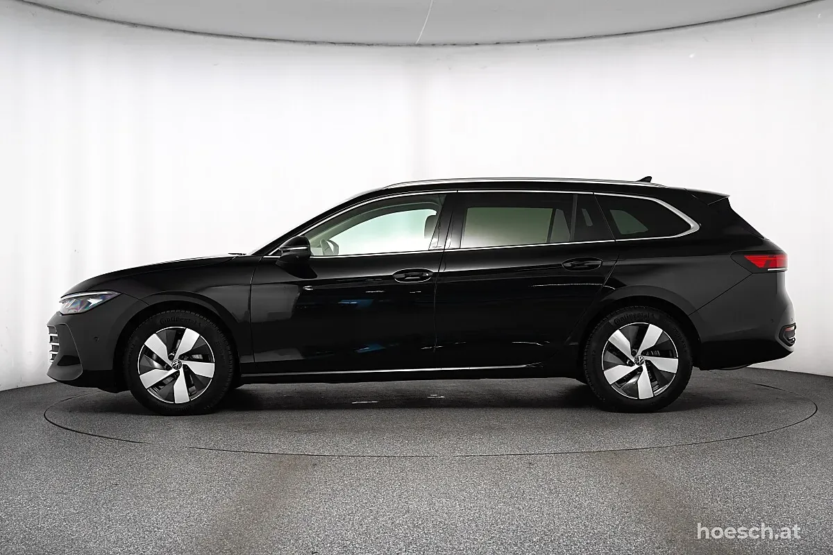 Volkswagen Passat 2025 photo 3