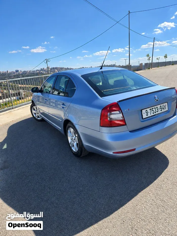 Skoda Octavia 2010 photo 2