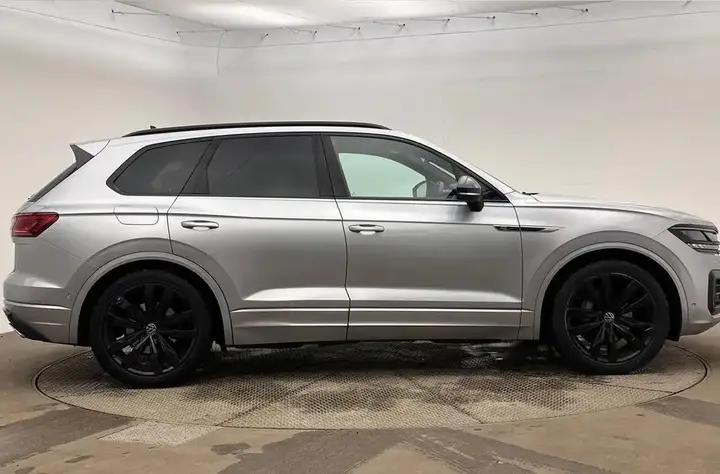 Volkswagen Touareg 2022 photo 3