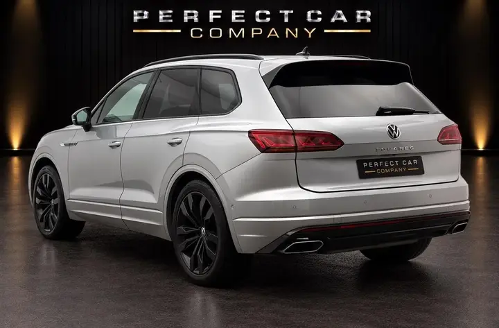 Volkswagen Touareg 2022 photo 2